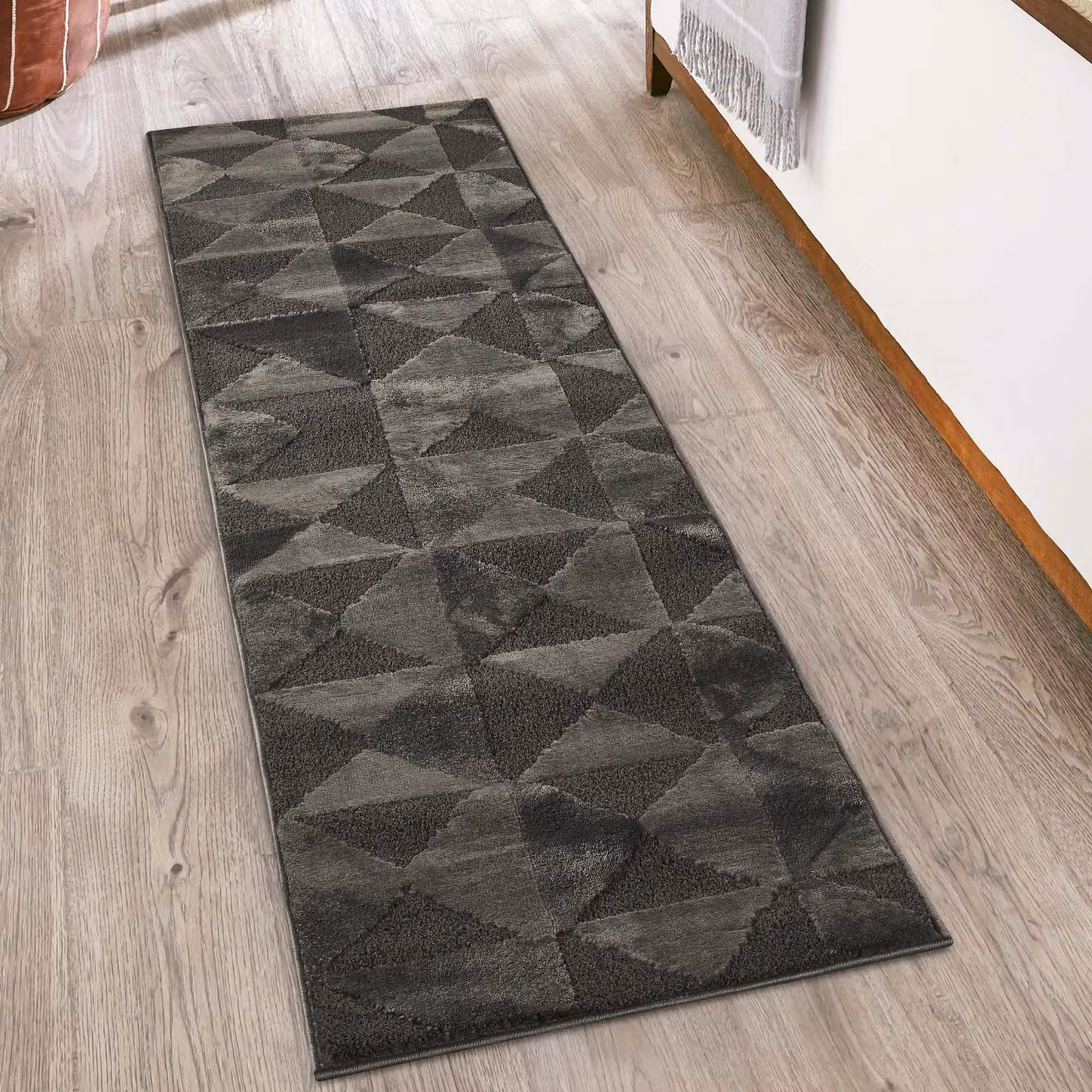 Desire Rugs Hamilton Modern Metallic Sheen Area Rug in Dark Grey with Mosaic Geometric Triangle Design, W: 160 cm, D: 230 cm – 3