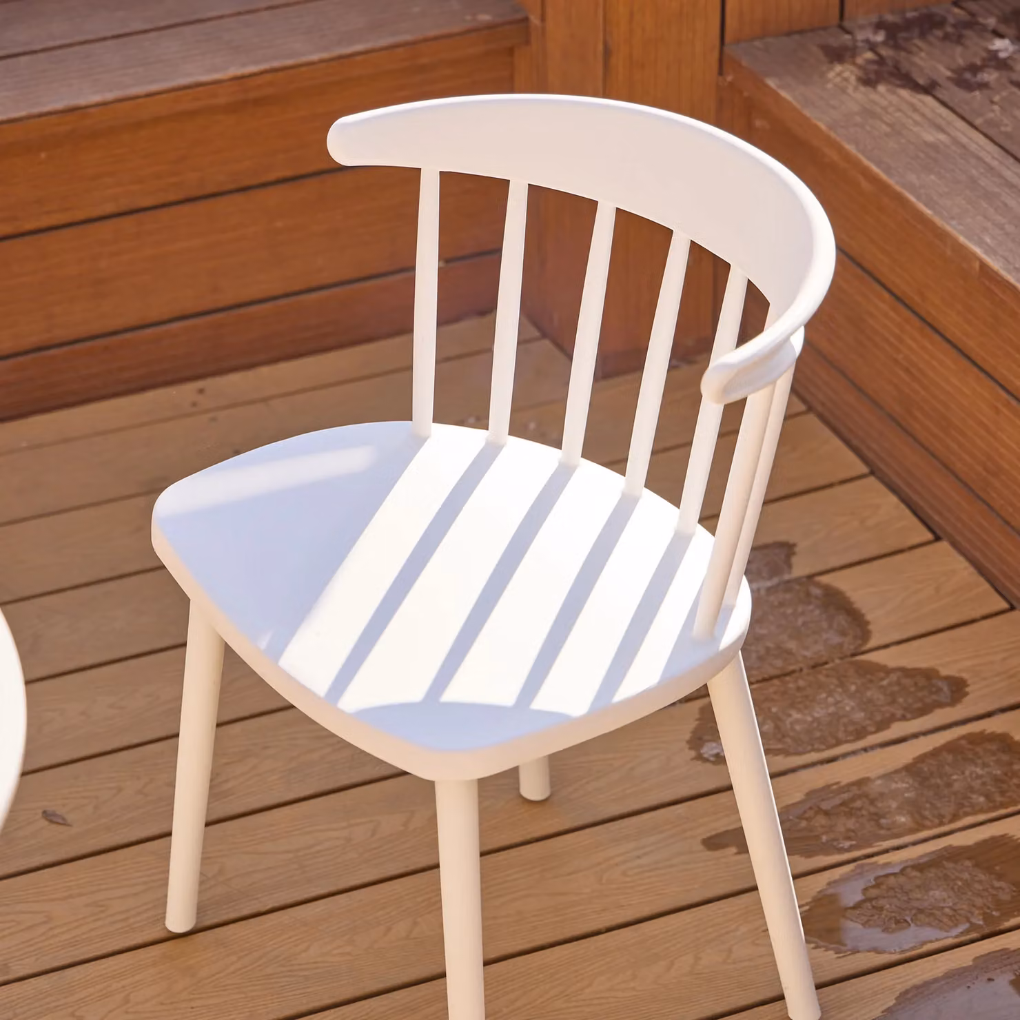 Nordlys Set of 4 White Indoor Outdoor Dining Chairs with Armrests – 3