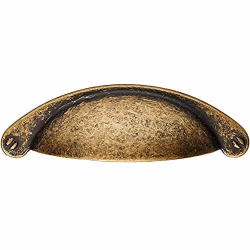 Loops Traditional Shell Cup Pull Handle in Antique Brass, W: 10.4 cm, H: 2.6 cm, Fixing Centres: 6.4 cm – 1