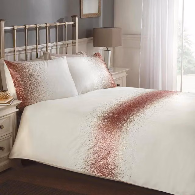 Rapport Home Shimmer Crushed Velvet Duvet Set and Pillowcase in Pink