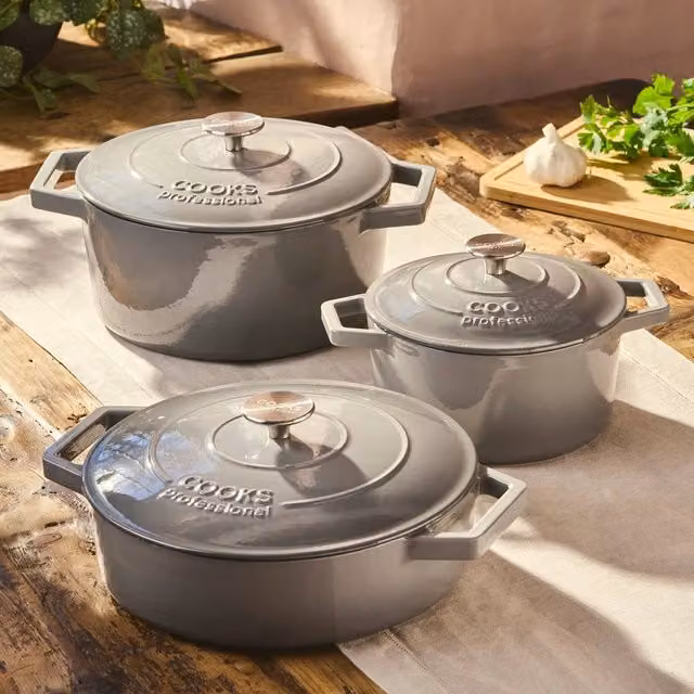 Cooks Professional Set of 3 Enamelled Cast Iron Casserole Dishes with Lids, Grey – 1