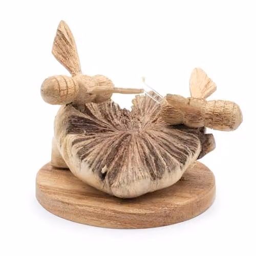 Serenityy Hand-Carved Parasite Wood Bee Sculpture, Brown and White Rustic Tabletop Ornament, H x W x D: 18 x 8 x 1 cm
