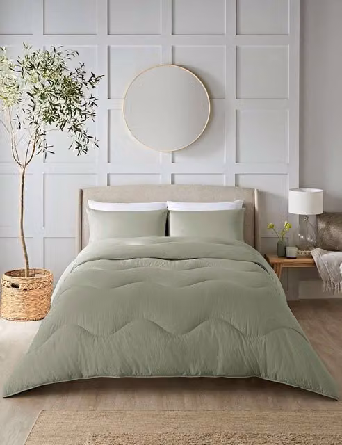Night Lark Seersucker 4.5 Tog Coverless Summer Duvet Set, Green