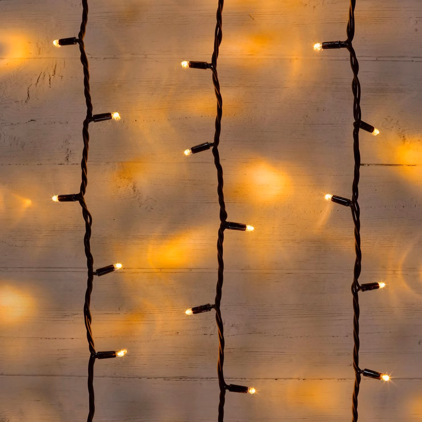 Plus Connect 90m LED Connectable Fairy Lights with 900 Warm White Bulbs and Black Cable