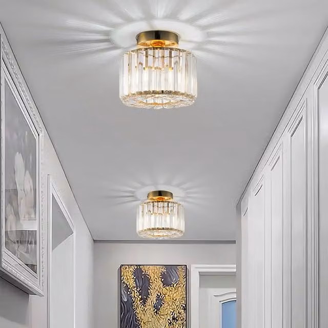 Livingandhome Crystal Ceiling Light in Gold/Brass and Transparent