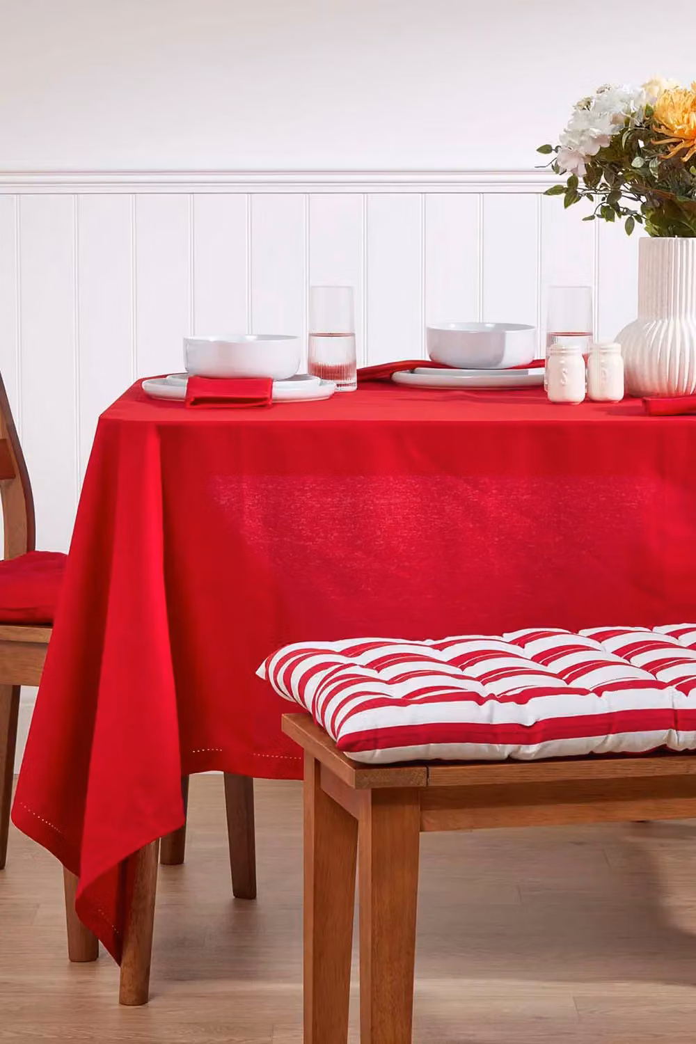 Homescapes 3 Seater Garden Bench Cushion, Red and White Striped Cotton Seat Pad, Width: 143 cm, Depth: 42 cm – 2