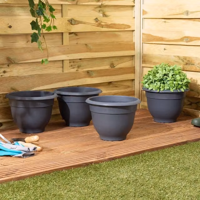 Wham Bell Pot 4 x 28cm Round Plastic Garden Planters in Grey – 1