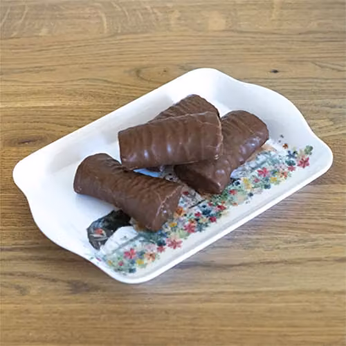 St Helens Home & Garden White Melamine Rectangular Serving Tray with Handles and Non-Slip Surface – 2