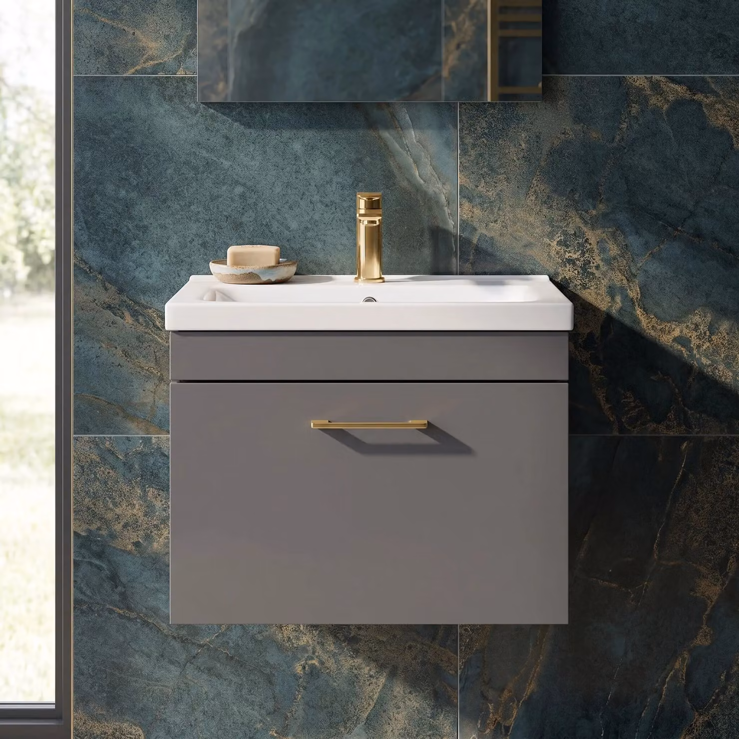 Balterley Modern Wall Mounted Grey Glossy Bathroom Vanity Unit with Basin and Soft Close Drawer W/D/H: 60 x 39 x 47.1 cm – 3
