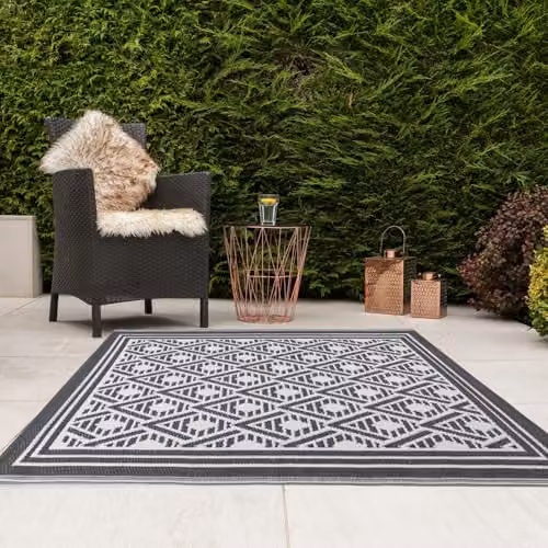 JVL Geometric Pattern Reversible Outdoor Rug in Black, W/D: 120 x 170 cm – 2