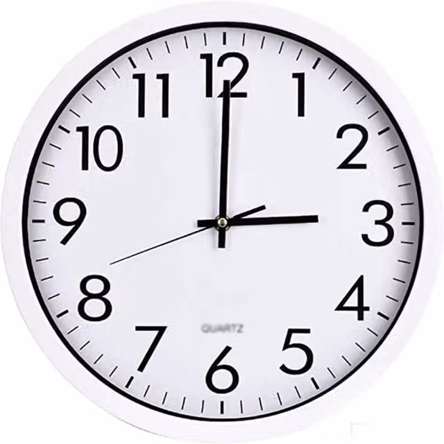 KDMD Round Vintage Style Analog Quartz Battery Wall Clock in White, Diameter: 24 cm – 1