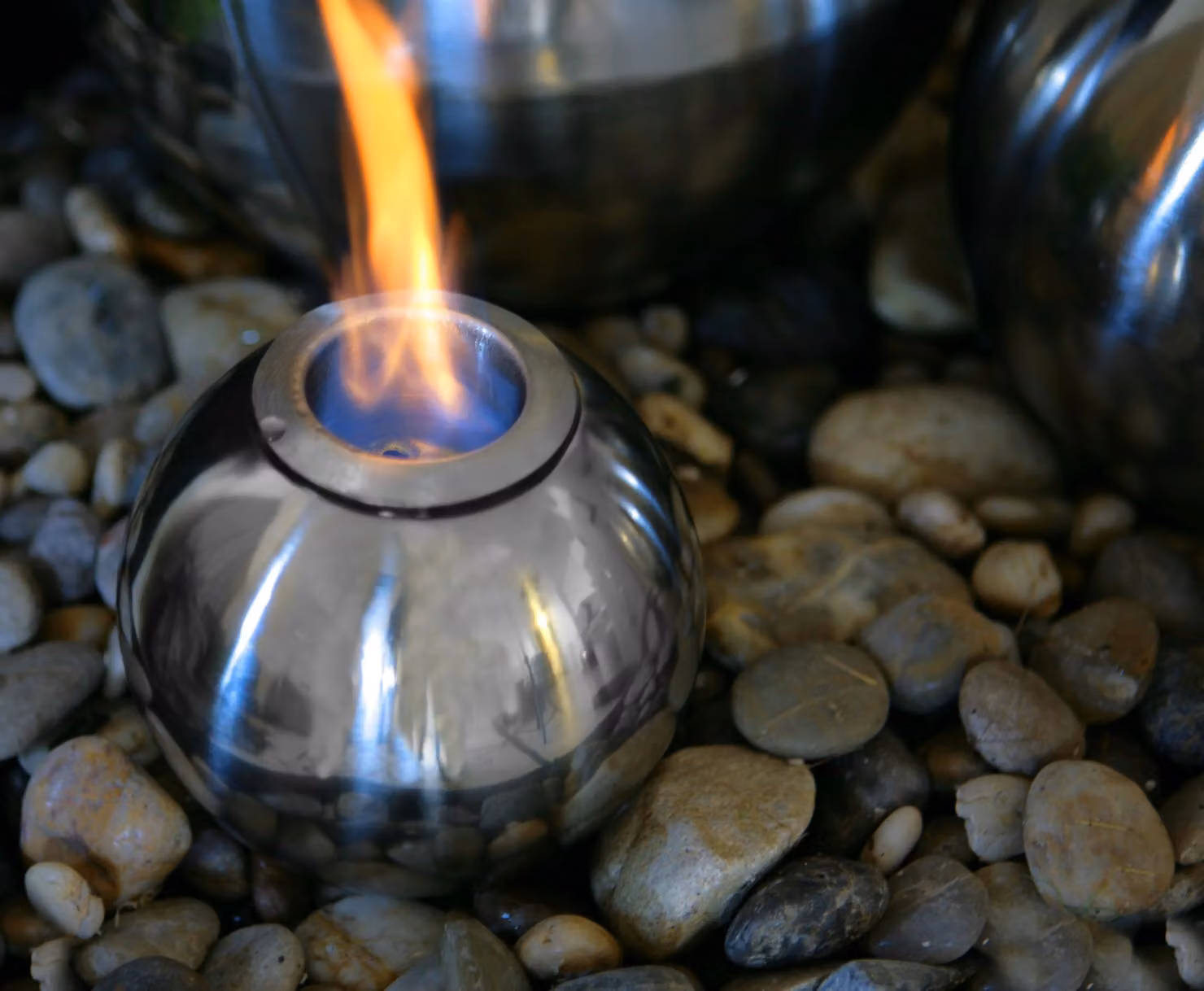 Primrose Magma Triple Sphere Stainless Steel Fire and Water Feature in Metallic Silver, Height: 27 cm – 4