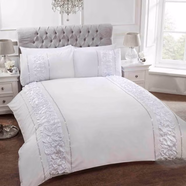 Rapport Home Provence Polycotton Duvet Cover and Pillowcase Set in White, W/D/H: 135 x 200 cm and 90 x 200 cm