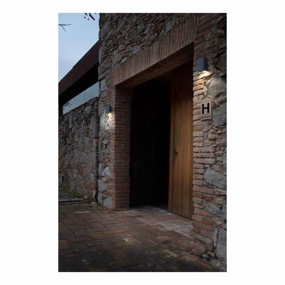 Netlighting LEDS C4 Clous LED Outdoor Wall Light in Urban Grey, IP65 Rated – 4