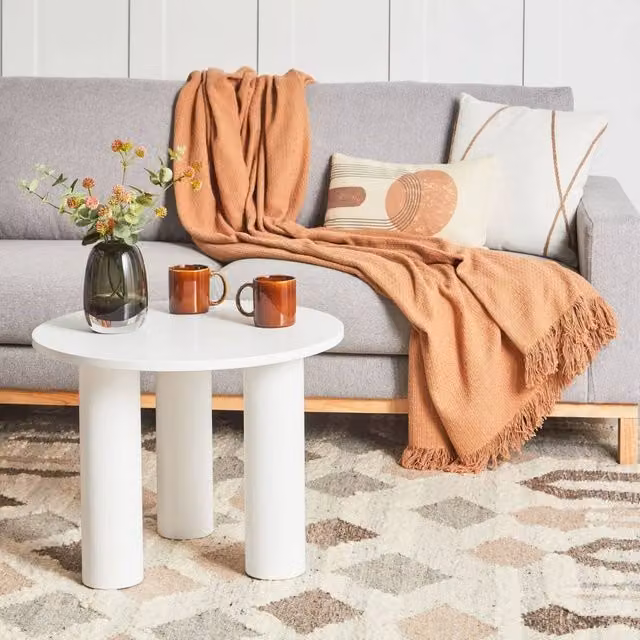 Wyld and Coco White Retro Round Coffee Table, Diameter: 60 cm, Height: 46 cm