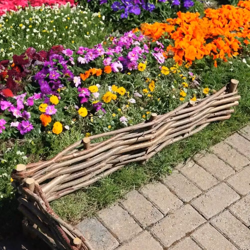 Woven Wood Hazel Hurdle Lawn Edging, 8m (8 Pieces), Height: 22 cm, Natural Brown – 2