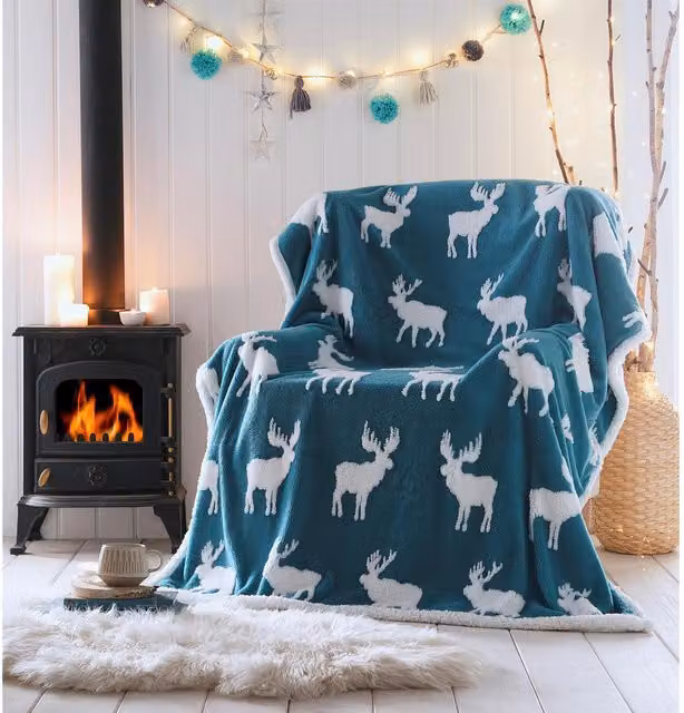 Porfolio Living Fluffy Polyester Fleece Throw in Blue, White and Pink, W/D/H: 130 x 170 cm