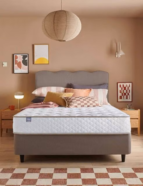 Silentnight Memory 1000 Hybrid Pocket Mattress with Memory Foam and Antibacterial Knit Fabric in White