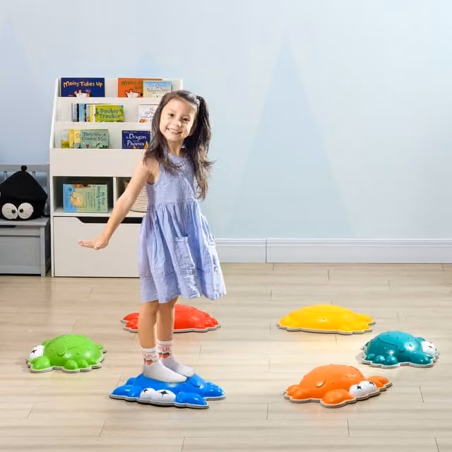 ZONEKIZ Crab Shaped Stepping Stones with TPE Anti Slip Edge, Red and Multicolour