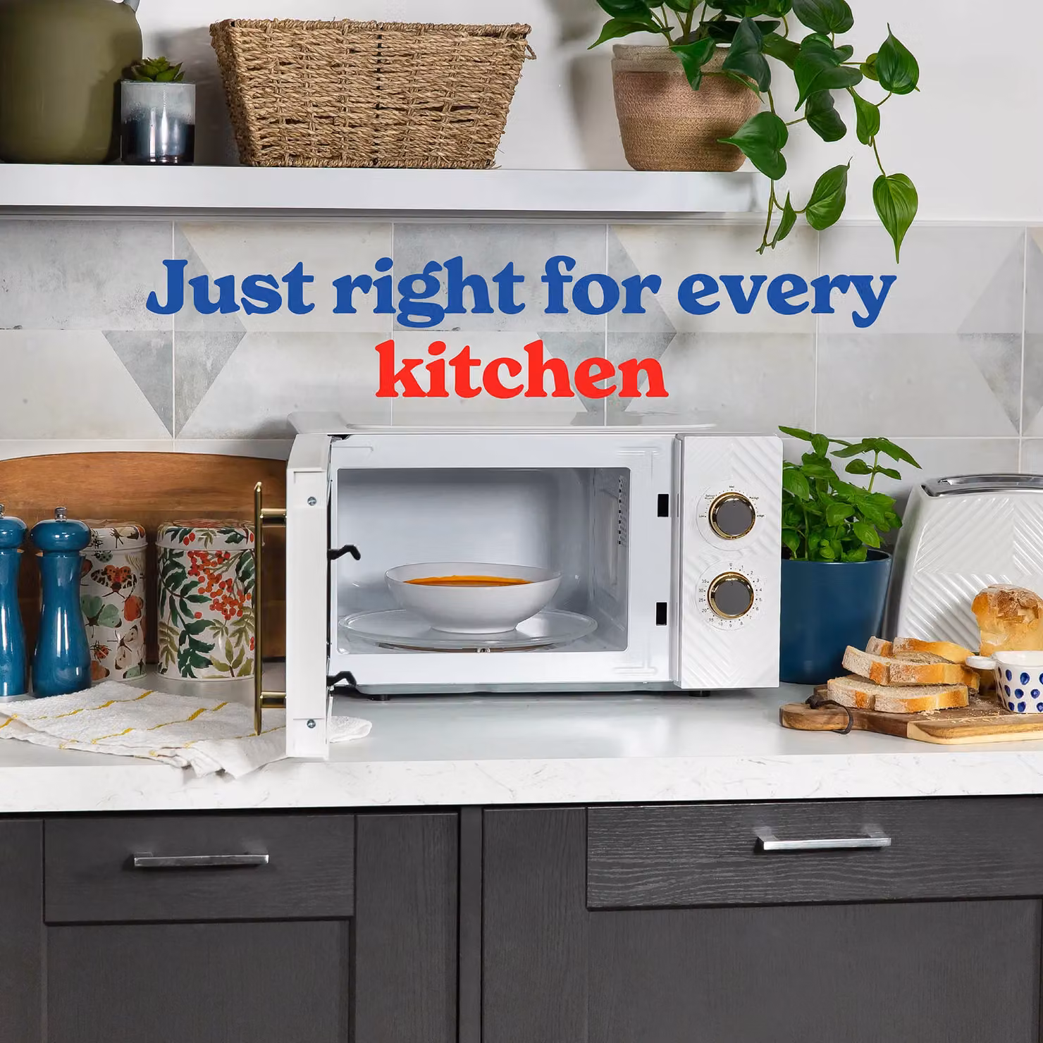 Russell Hobbs Manual Groove Solo Microwave, 17 Litre, 700W, White and Gold – 5