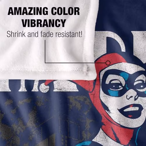 Warner Bros. Batman and Harley Quinn Super Soft Fleece Throw Blanket, Multicolour, W: 152.4 cm x D: 127 cm x H: 1.0 cm – 3