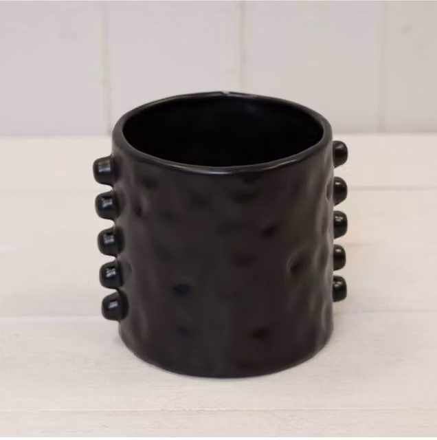 KDMD Dimpled Timeless Black Ceramic Pot with Bobbins