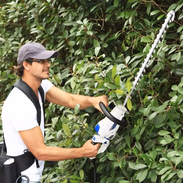 Zomax 58v Cordless Battery Powered Reciprocating Hedge Trimmer, White, 3kg