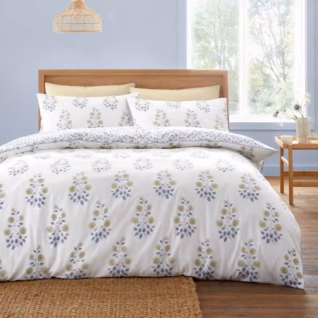 Bianca Eloise Floral Reversible Mako Satin Cotton Duvet Cover Bedding Set in Blue, Cream and White