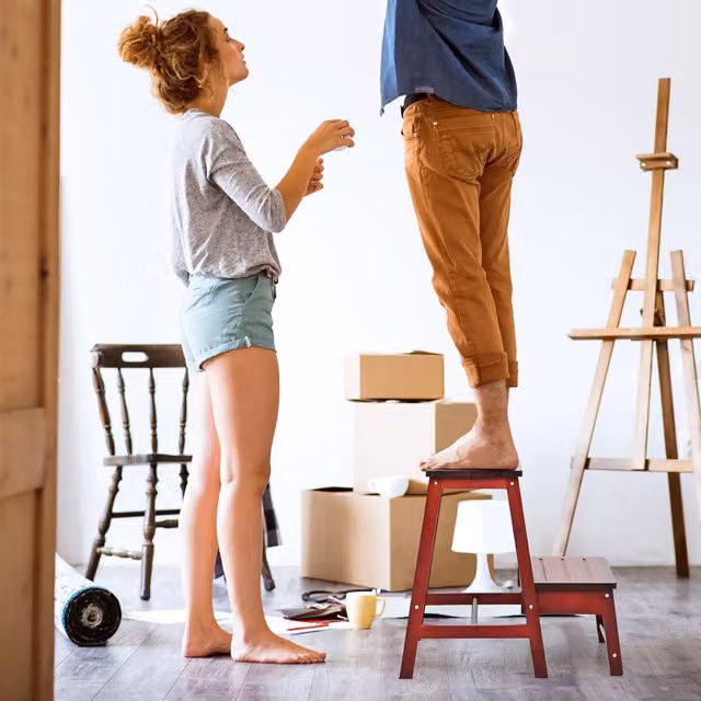 COSTWAY 3-in-1 Household Ladder Display Rack Stool in Red