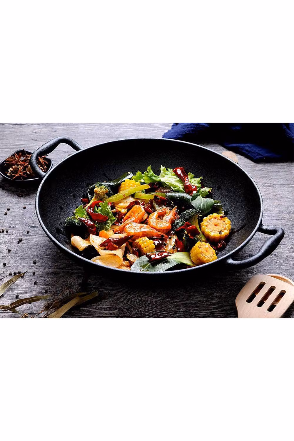 Living and Home Uncoated Cast Iron Round Wok in Black, Diameter: 36 cm – 5