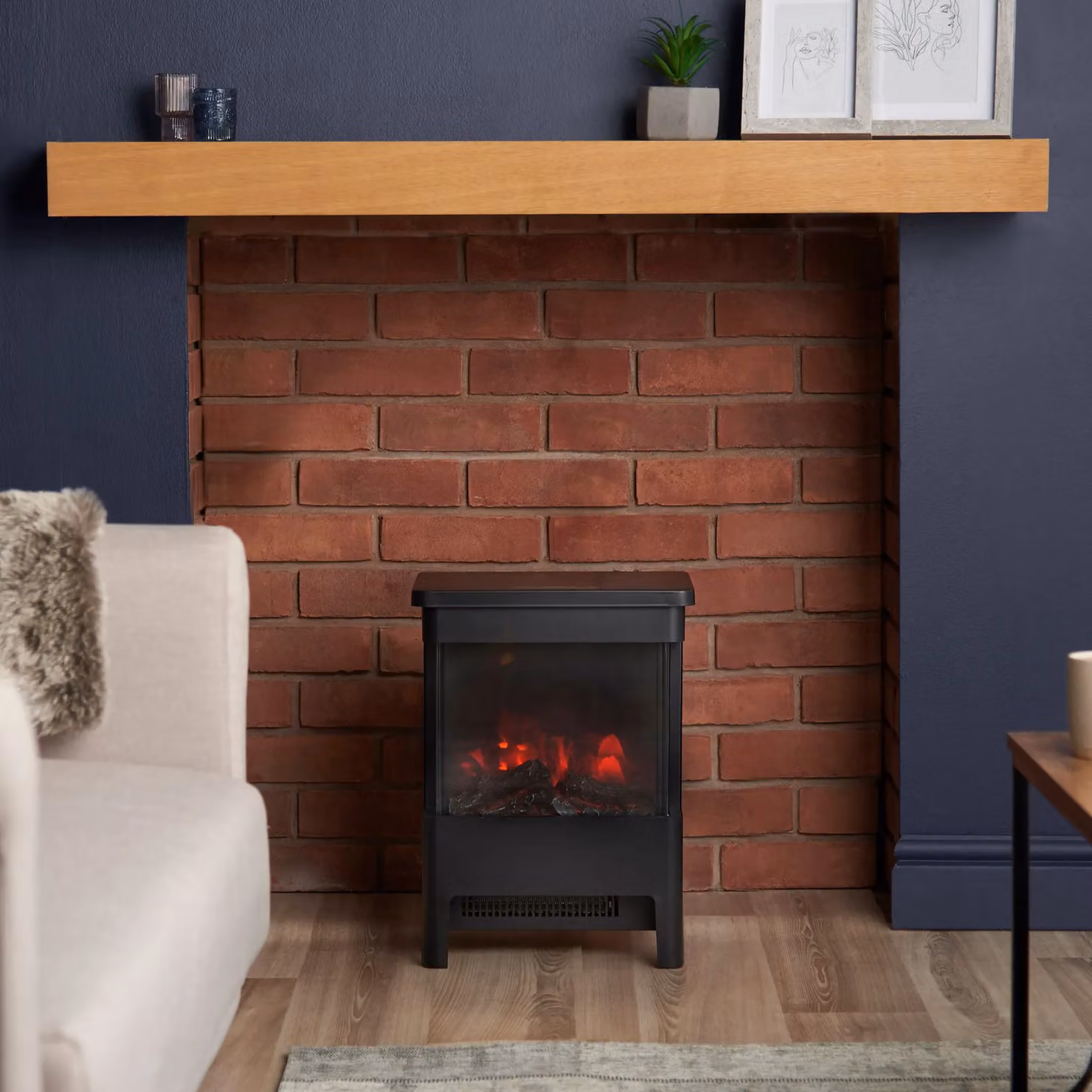 VonHaus 1900W Electric Stove Heater in Black – 3