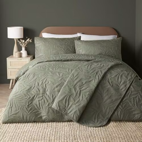 Serene Luana Collection Microfibre 3D Floral Design Duvet Cover and Pillowcase Set in Green and Pink, W/D/H: 260 x 220 x 200 cm