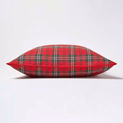 Homescapes Edward Tartan Check Cotton Cushion Cover in Red and Green, 45 x 45 cm – 3