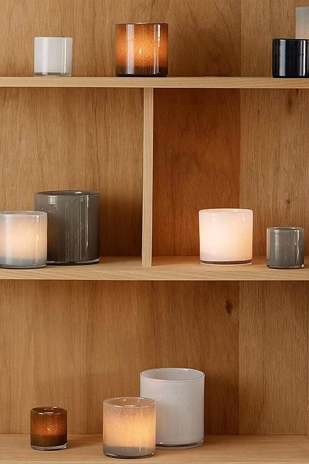Blomus Saga Lantern Candle Holder in Mourning Dove Grey – 2