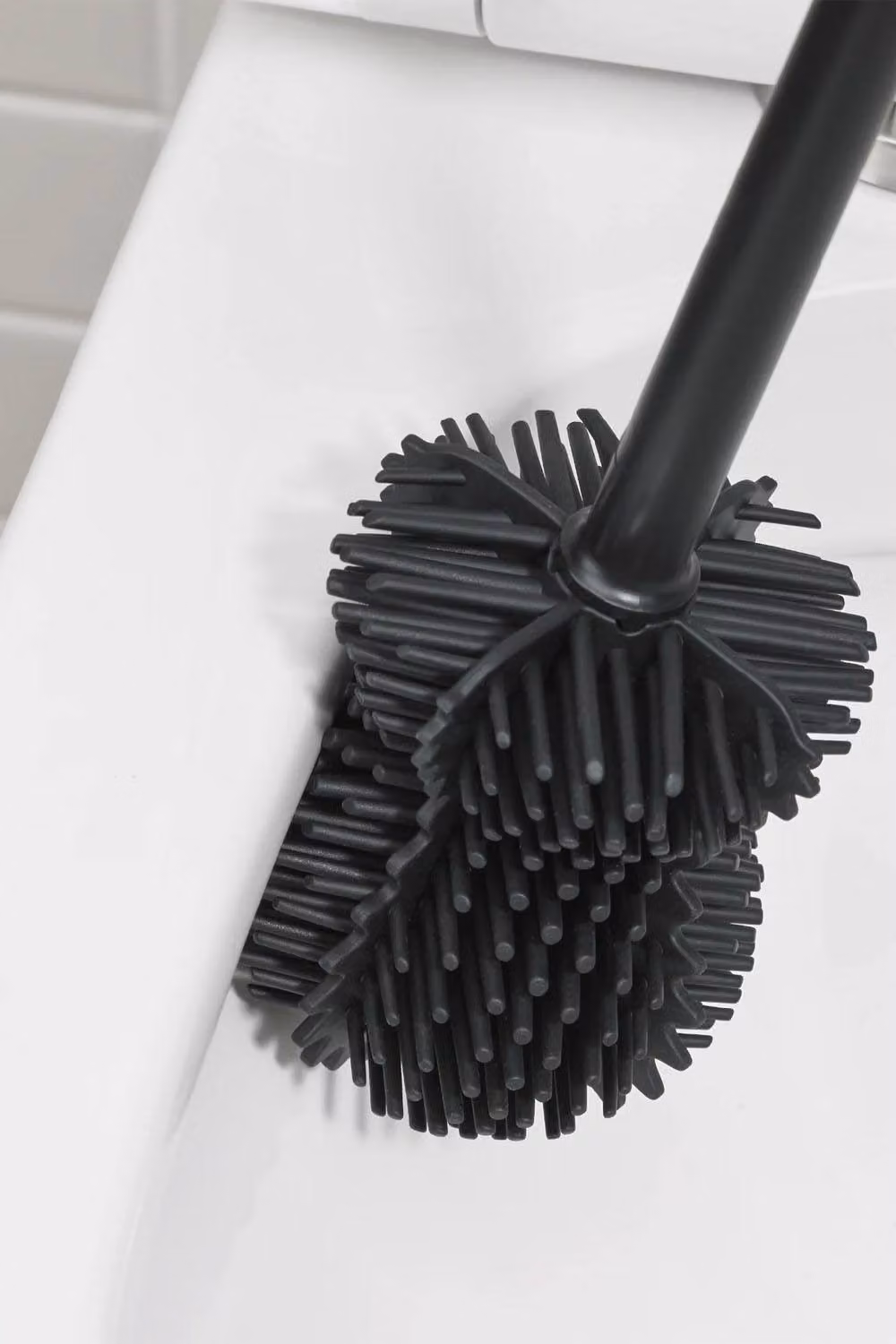ReBorn Black Freestanding Toilet Brush with 3 Piece Brush Head Set – 4