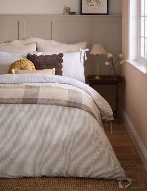 Laura Ashley Cornish Stripe Cotton Rich Bedding Set in Natural Beige and Sand, W: 180 cm x L: 200 cm