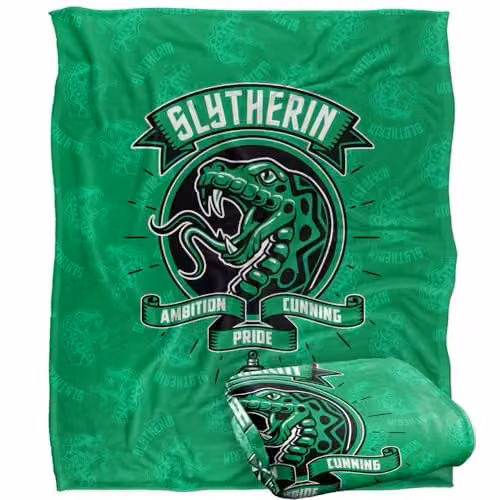 Warner Brothers Harry Potter Slytherin Varsity Badge Fleece Blanket, W/D/H: 152 x 127 cm, White and Green – 1