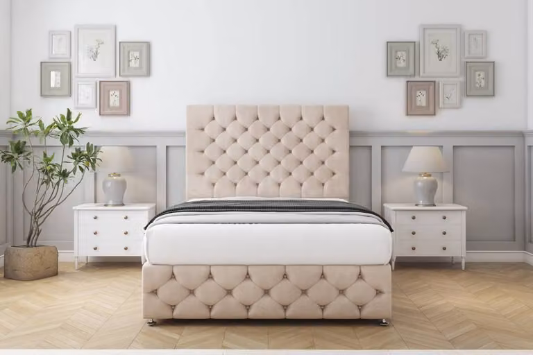 Sloomy Watson Naples Pink Upholstered Super King Divan Set with Chesterfield Headboard and Footboard, W/D/H: 200 x 200 cm