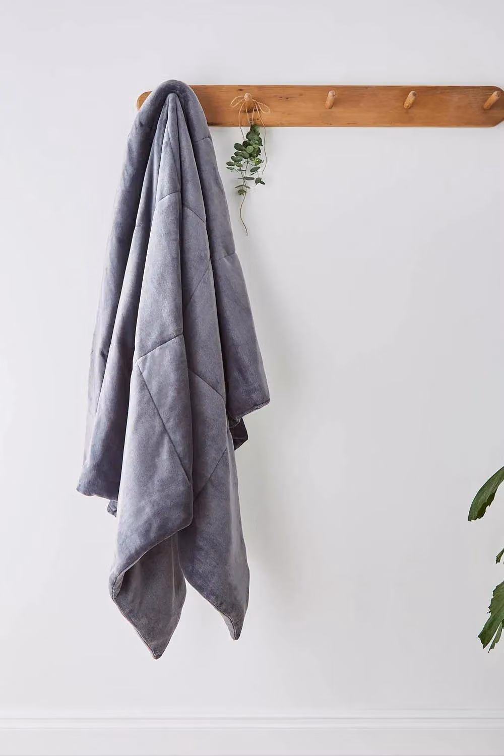 Martex Plush Lux Quilted Blanket in Charcoal Grey, W/D/H: 150 x 200 cm – 2