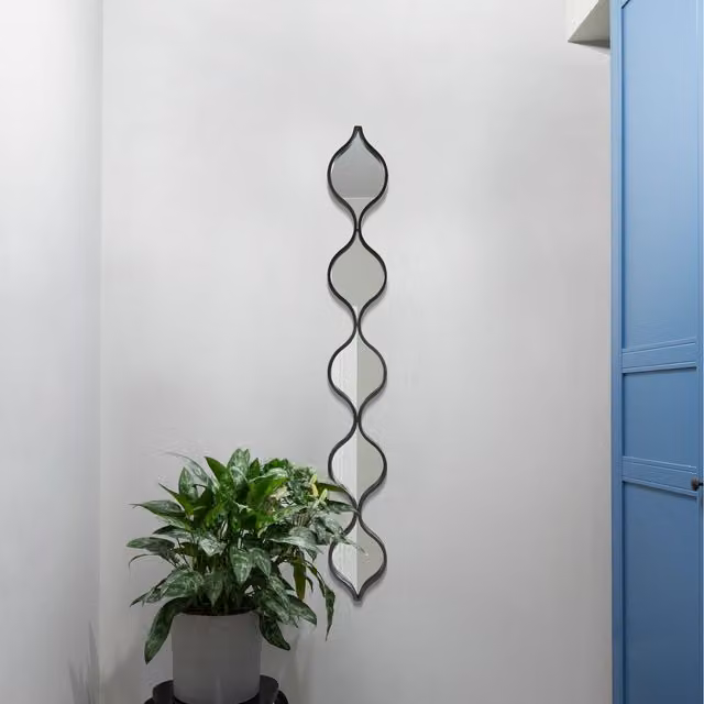 MirrorOutlet Quinque Modern Hanging Mirror in Black and Gold