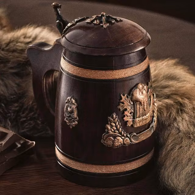 NOVECRAFTO Handmade Solid Wood Beer Mug with Lid in Brown