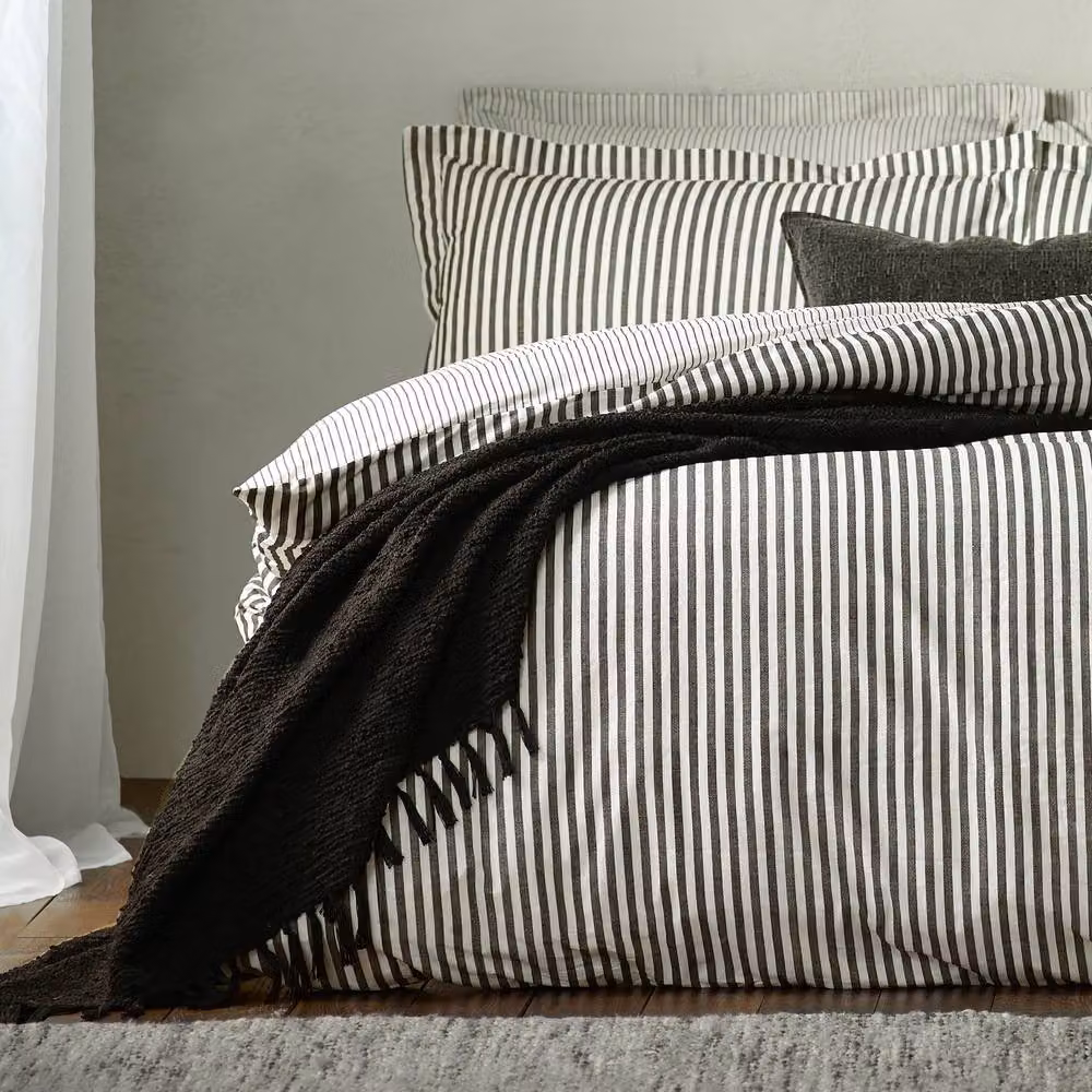 Yard Hebden Striped 100% Cotton Pillowcase Pair in Black – 2
