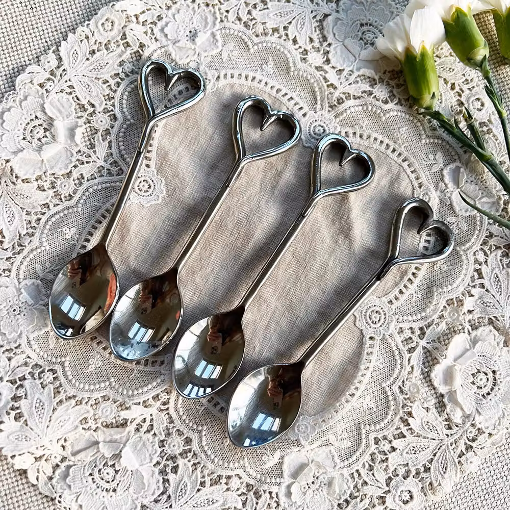 Selbrae House Set of 4 Polished Silver Stainless Steel Love Heart Spoons – 2