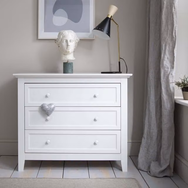 Noa and Nani Modern White Freestanding Chest of Drawers