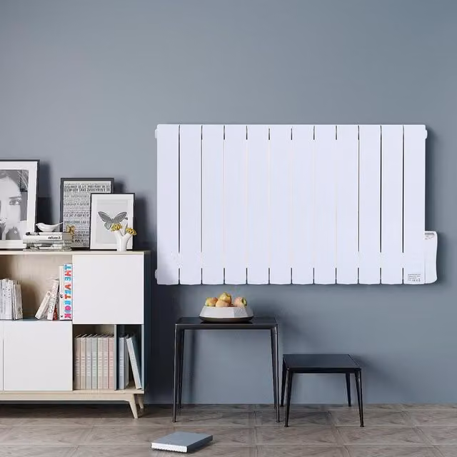 Livingandhome 2000W White Oil Filled Radiator with Frost Protection and Wall Mounting