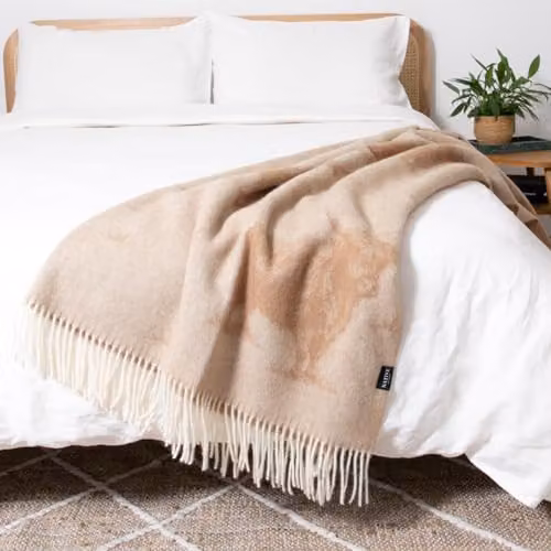Simply Sheepskin Highland Cow Beige Jacquard Woven New Zealand Wool Blanket, W: 140 cm, D: 200 cm – 2