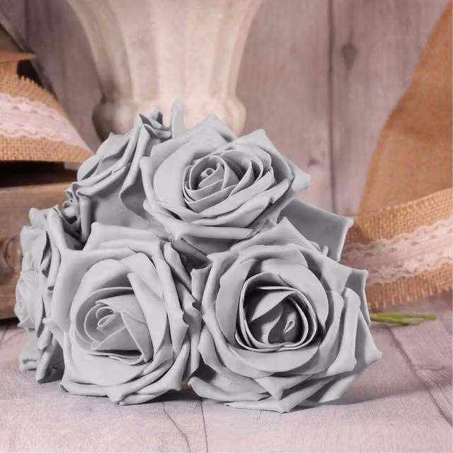 Kingsbury Gifts Bunch of 5 Grey Foam Open Tea Roses