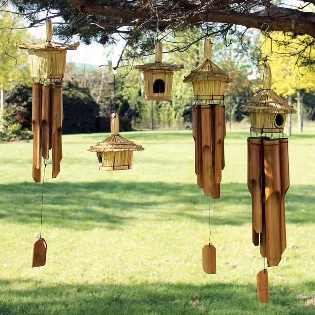 KDMK Round Seagrass Bird Box with Chimes in Brown