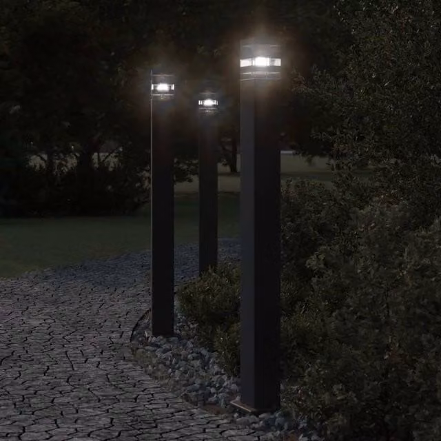 Berkfield Home Set of 3 Solar Motion Sensor Outdoor Floor Lamps in Black Aluminium, Height: 110 cm