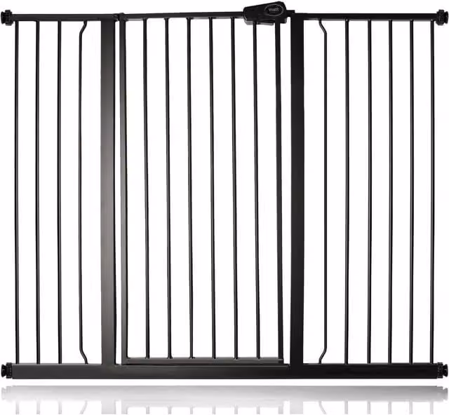 Bettacare Extendable Child and Pet Gate in Matt Black for Doors and Stairs